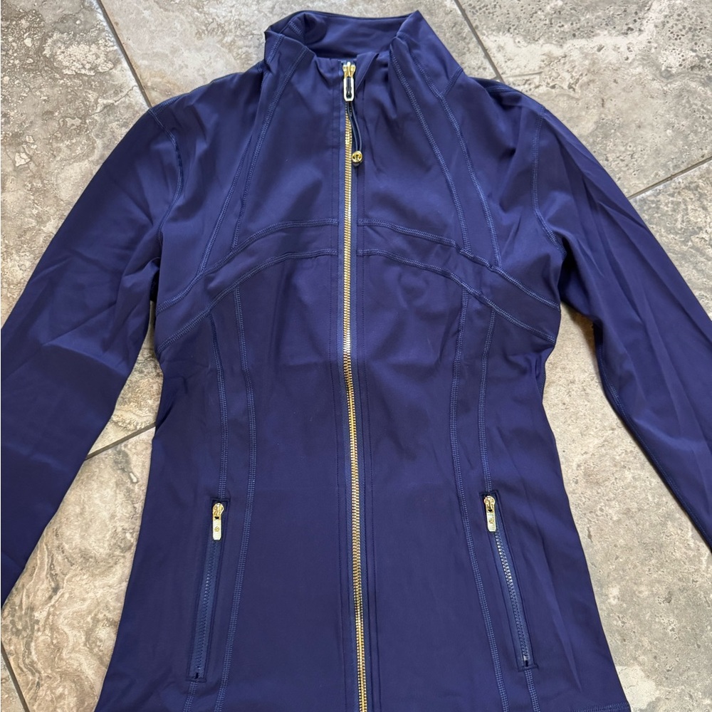 Lulu define jacket - Picture 2 of 6